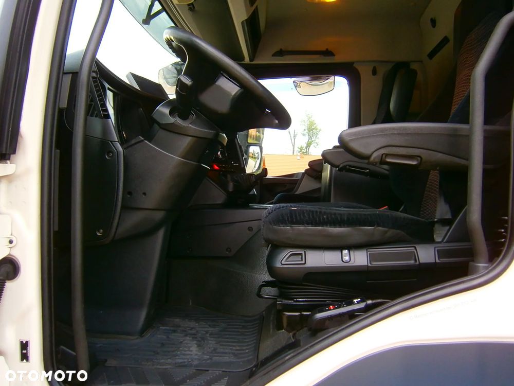 Mercedes-Benz Antos 25 360 Chłodnia dł 8,15 - 9