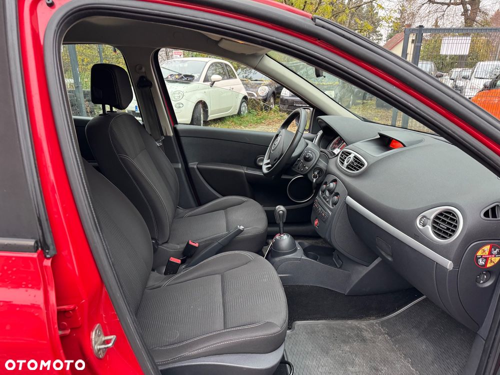 Renault Clio - 18