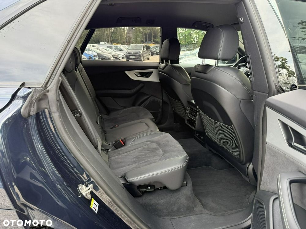 Audi Q8 2023