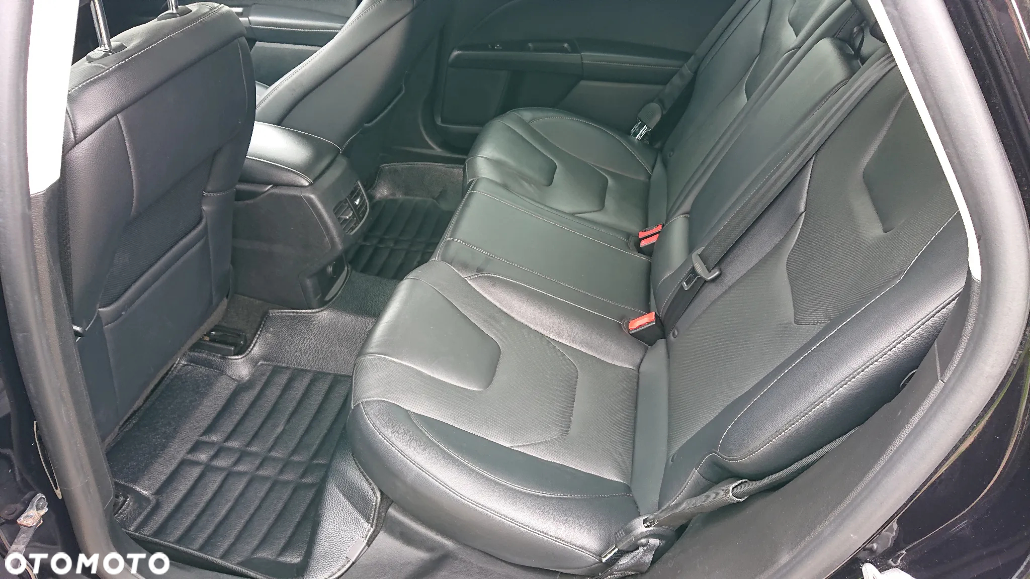 Ford Fusion 2.0 EcoBoost Titanium - 9