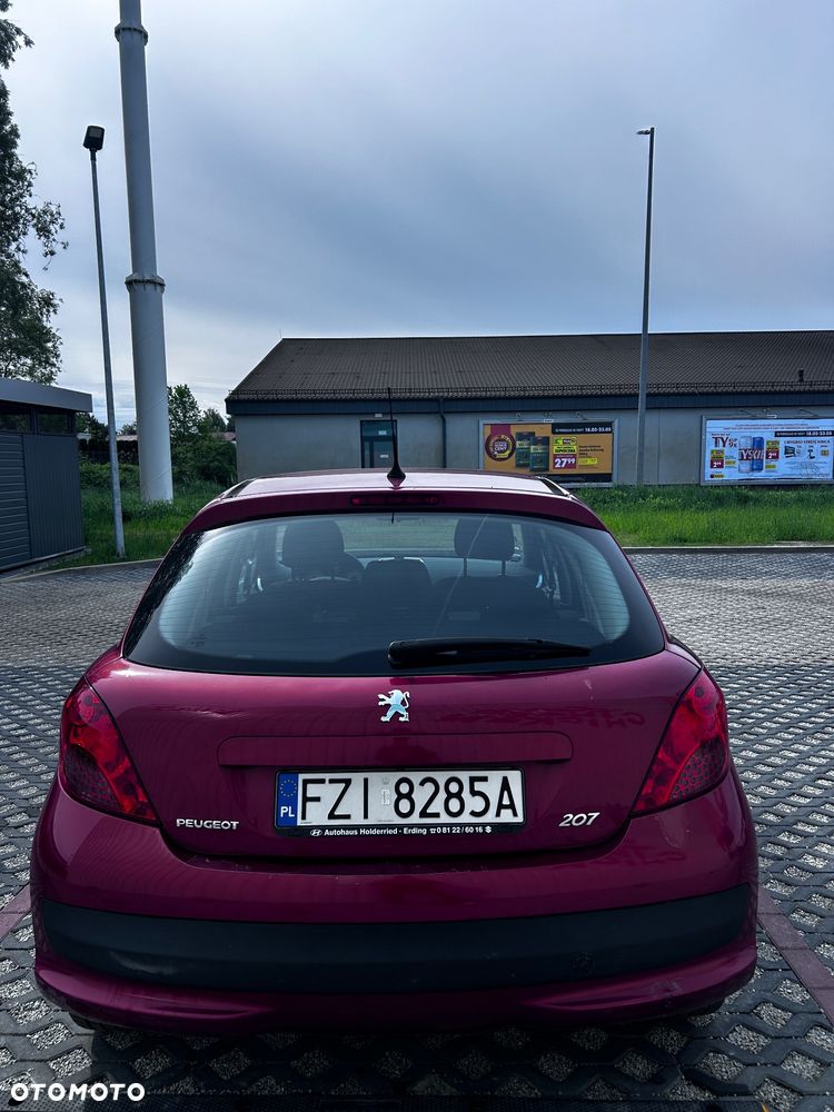 Peugeot 207 1.4 16V Trendy - 6