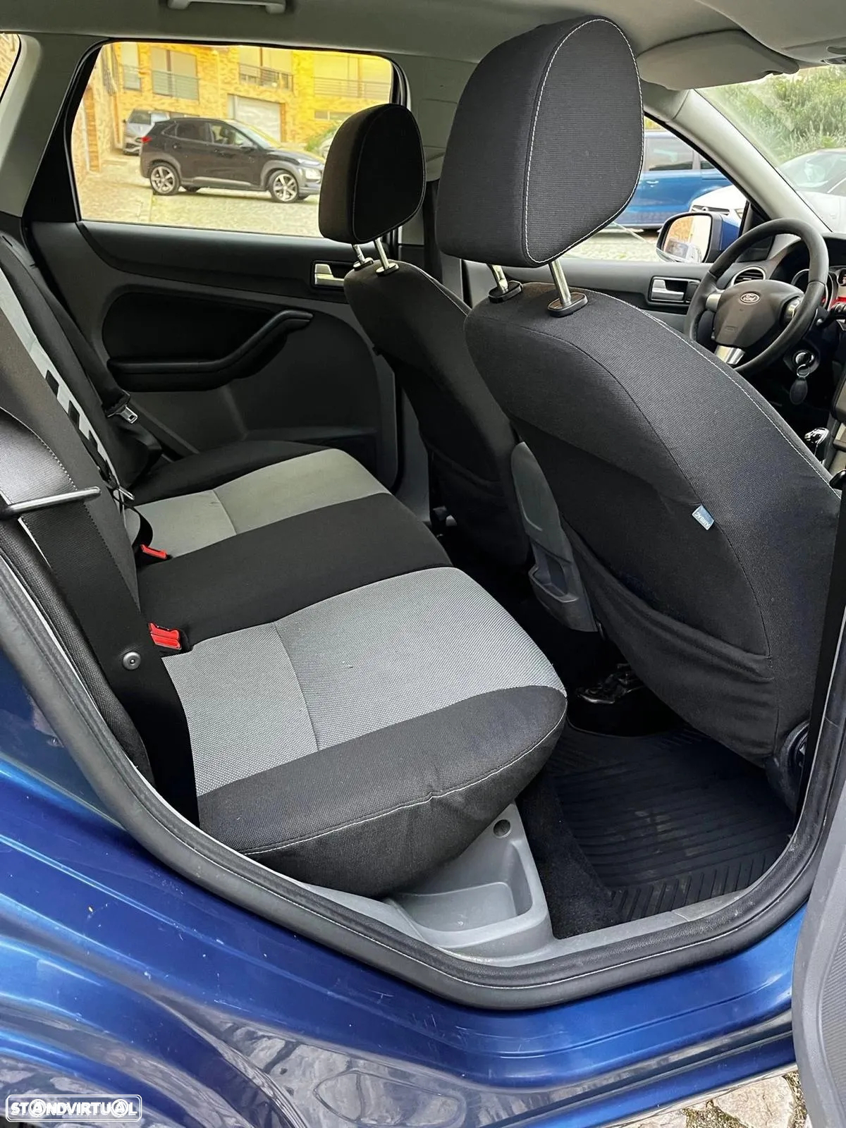 Ford Focus 1.4 16V Connection - 6