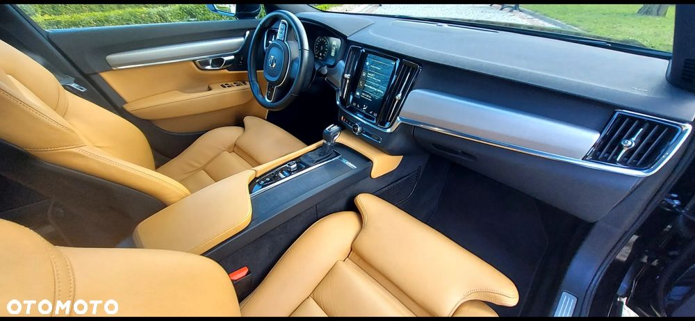 Volvo S90 T4 Momentum Pro - 10
