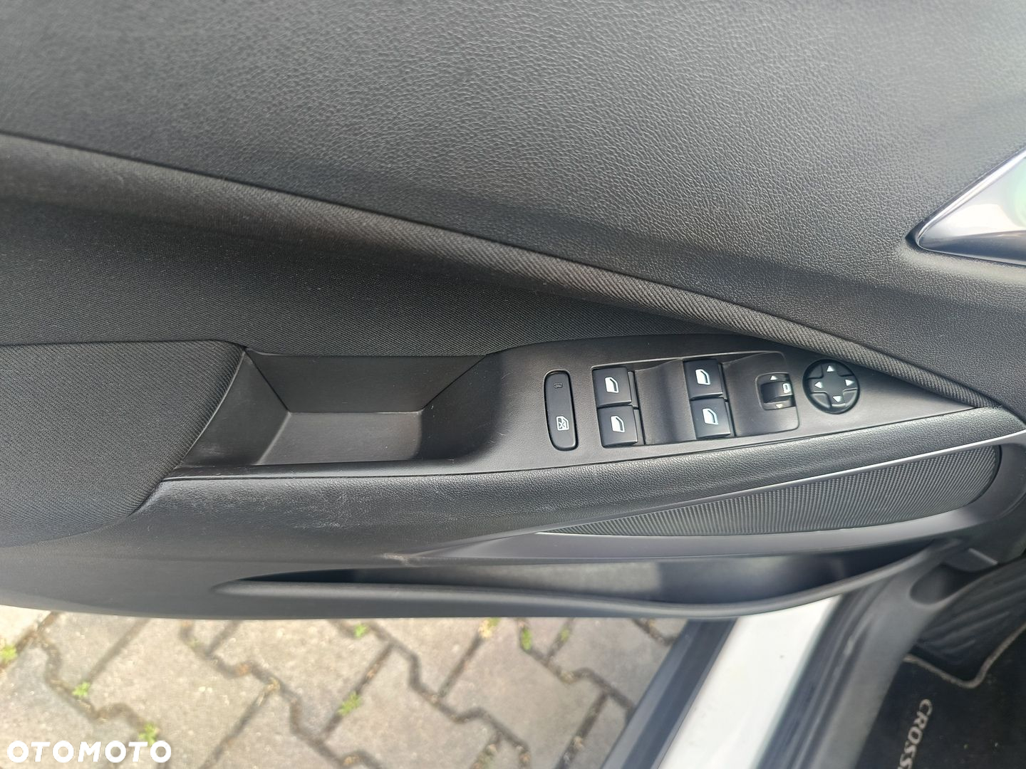 Opel Crossland X 1.2 Enjoy - 18