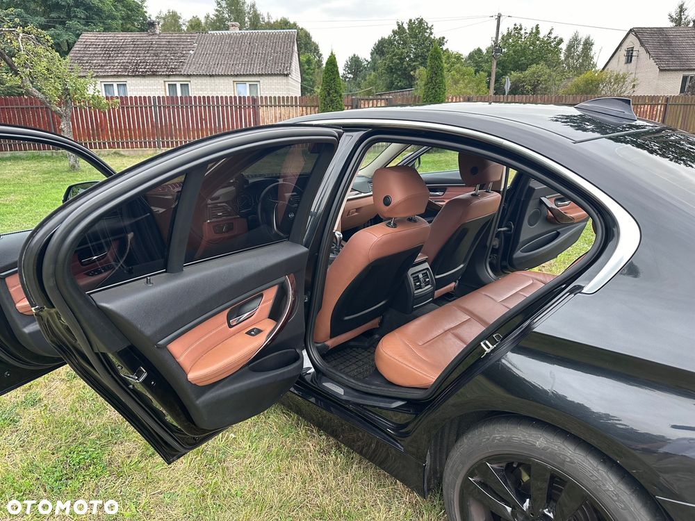 BMW Seria 3 320d Efficient Dynamic Edition Luxury Line - 19