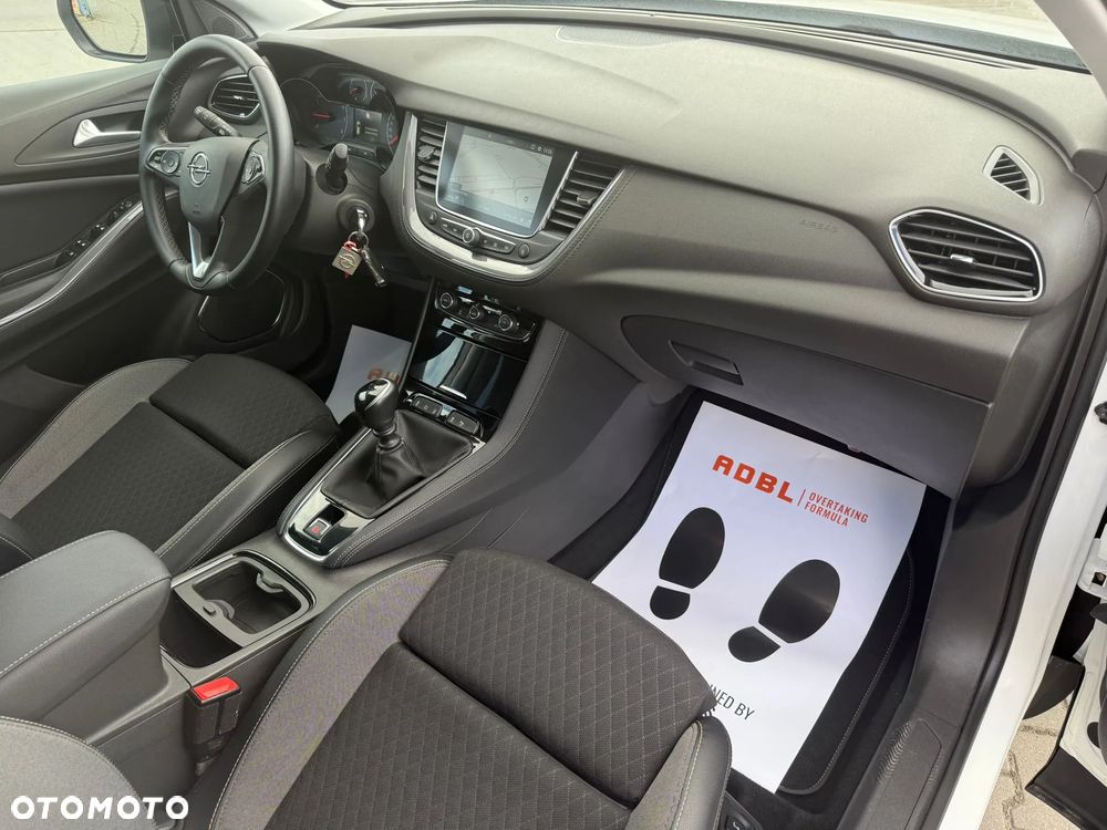 Opel Grandland X 1.2 Start/Stop Dynamic - 10