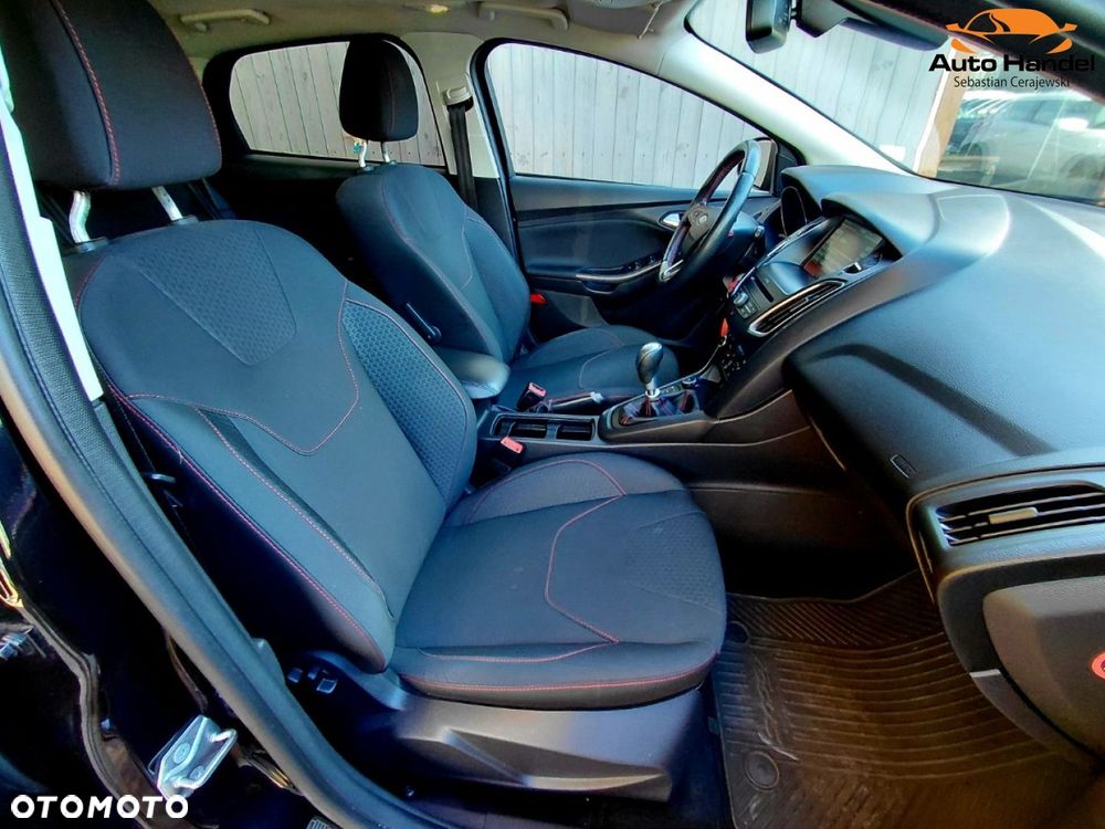 Ford Focus - 31