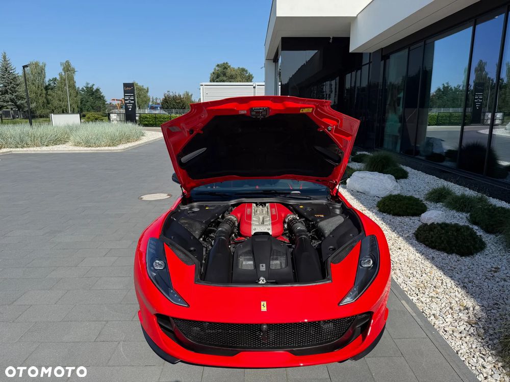 Ferrari 812 Superfast - 4
