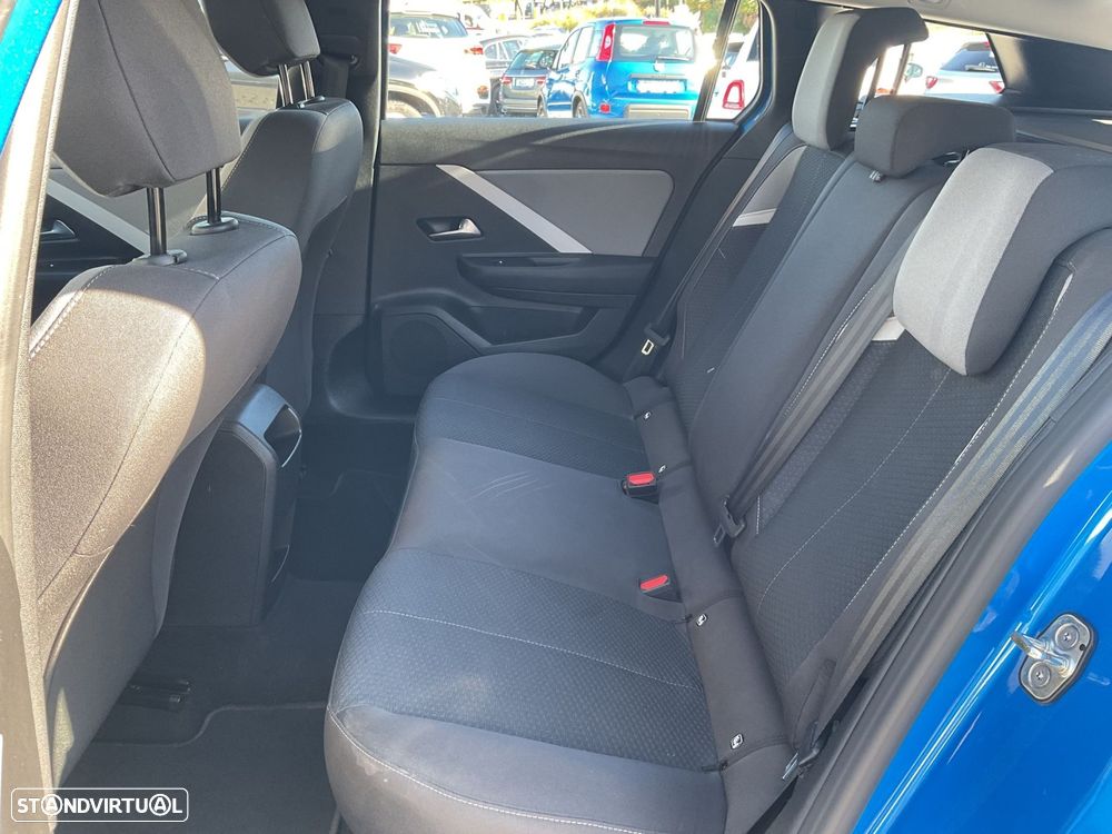 Opel Astra Sports Tourer 1.2 T Edition - 36