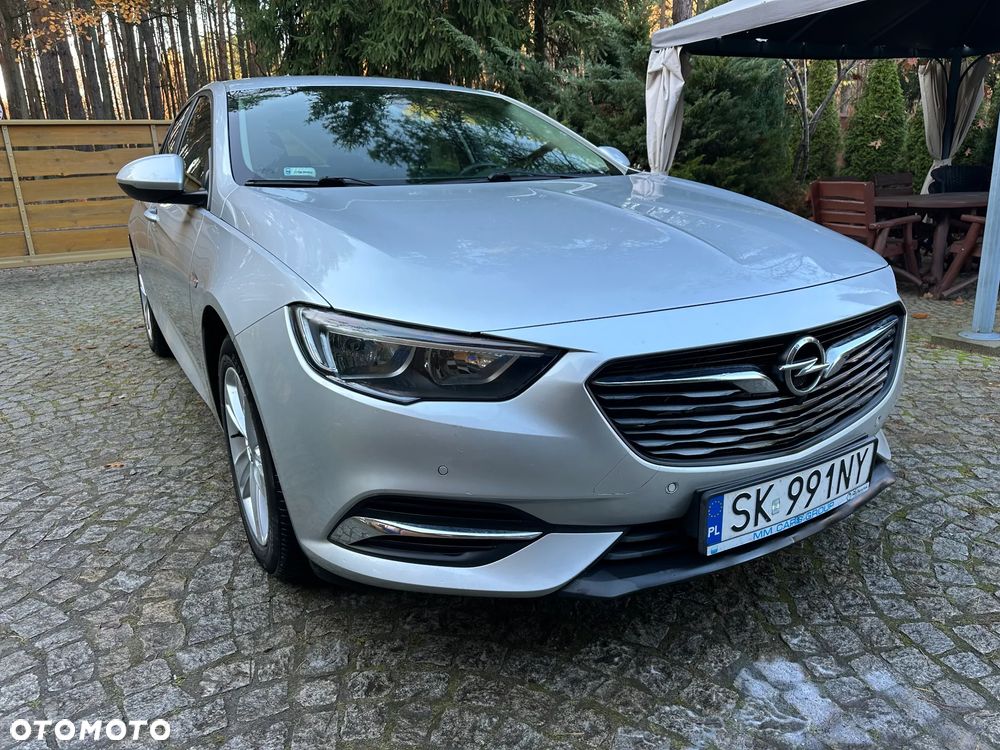 Opel Insignia 1.5 T Enjoy S&S - 9