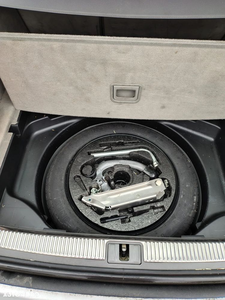 Audi A4 2.0 T FSI multitronic - 9