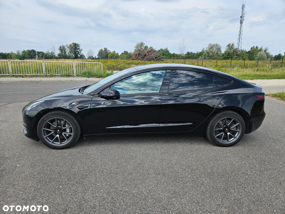 Tesla Model 3 AWD - 2