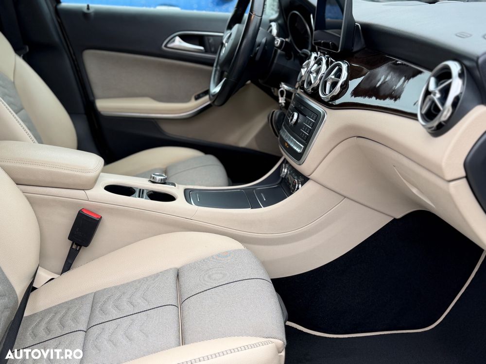 Mercedes-Benz GLA 200 d 4MATIC Aut. - 9