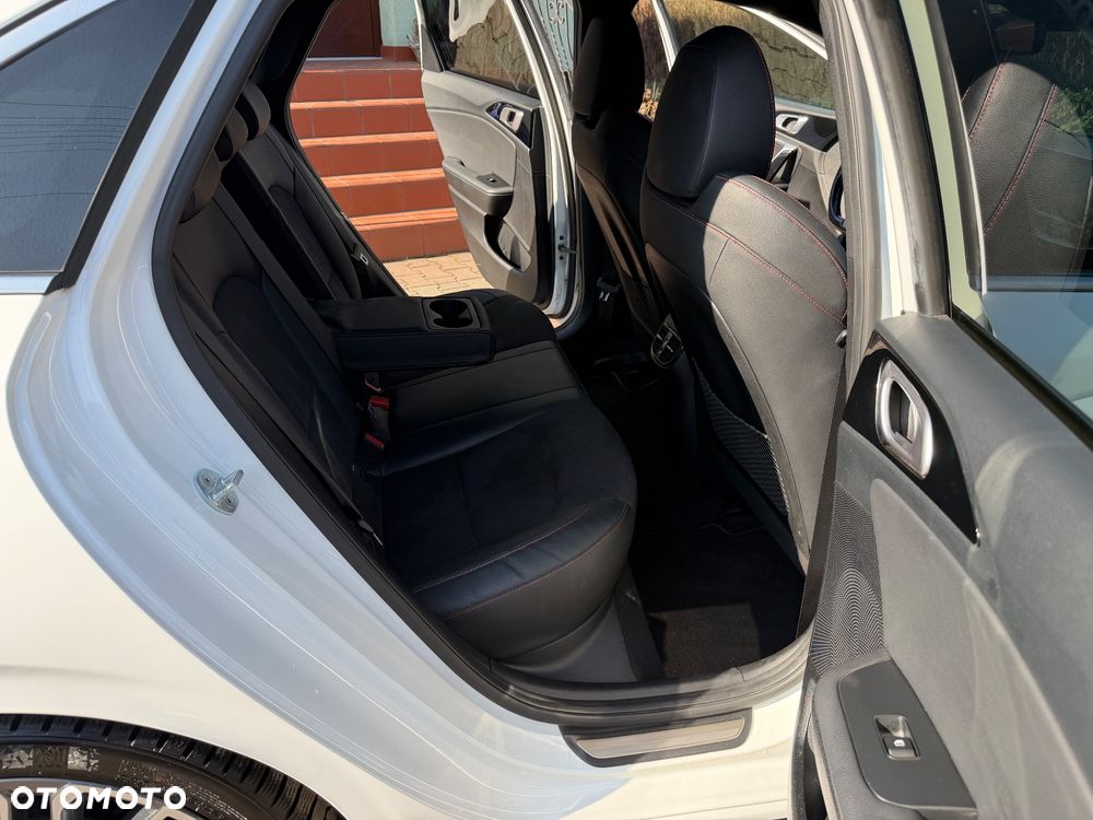 Kia Ceed 1.6 T-GDI GT-Challenge - 28