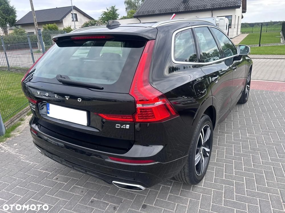 Volvo XC 60 D4 SCR R-Design - 4