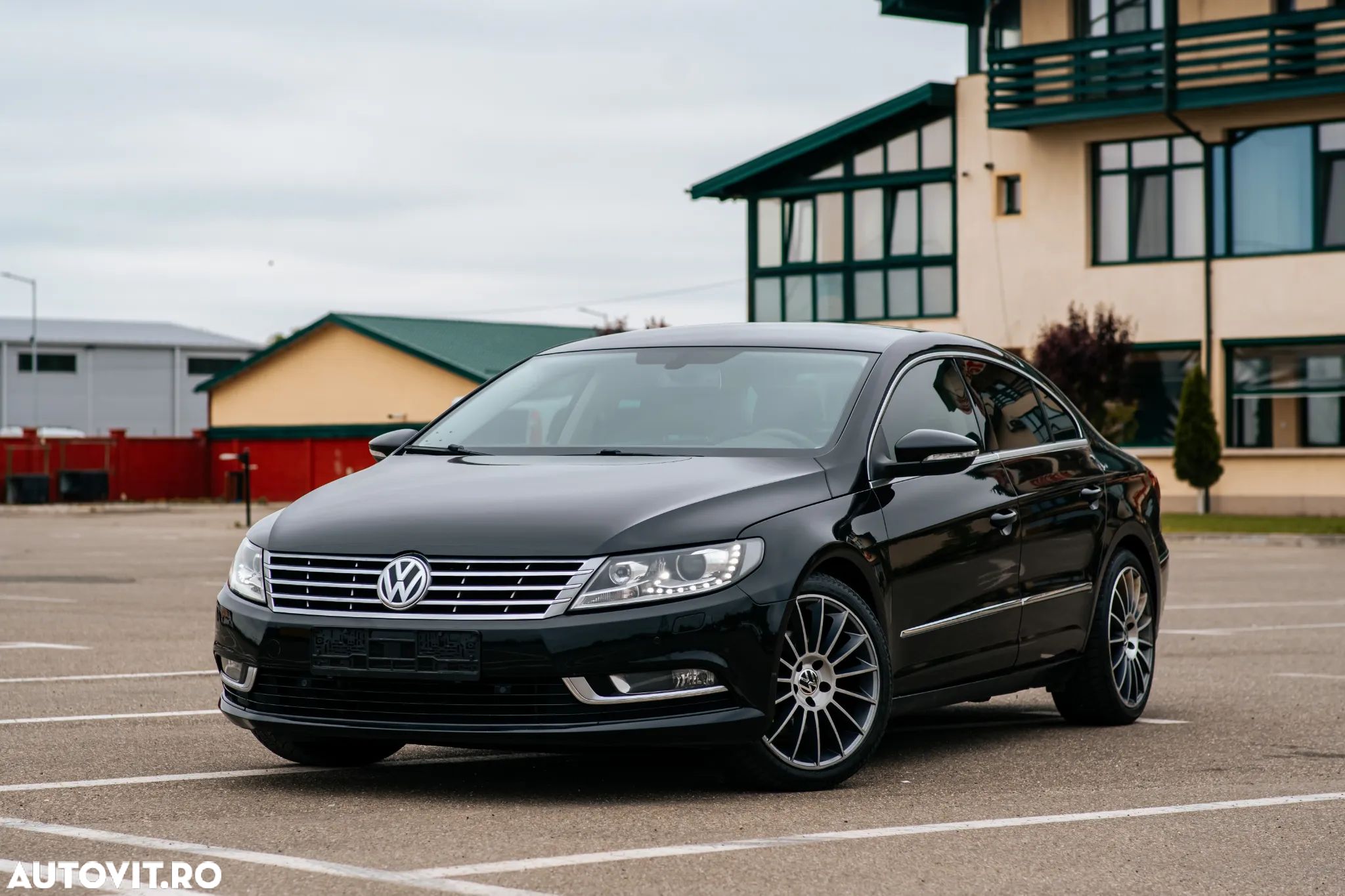 Volkswagen Passat CC 2.0 TDI BlueMotion Technology DSG - 1