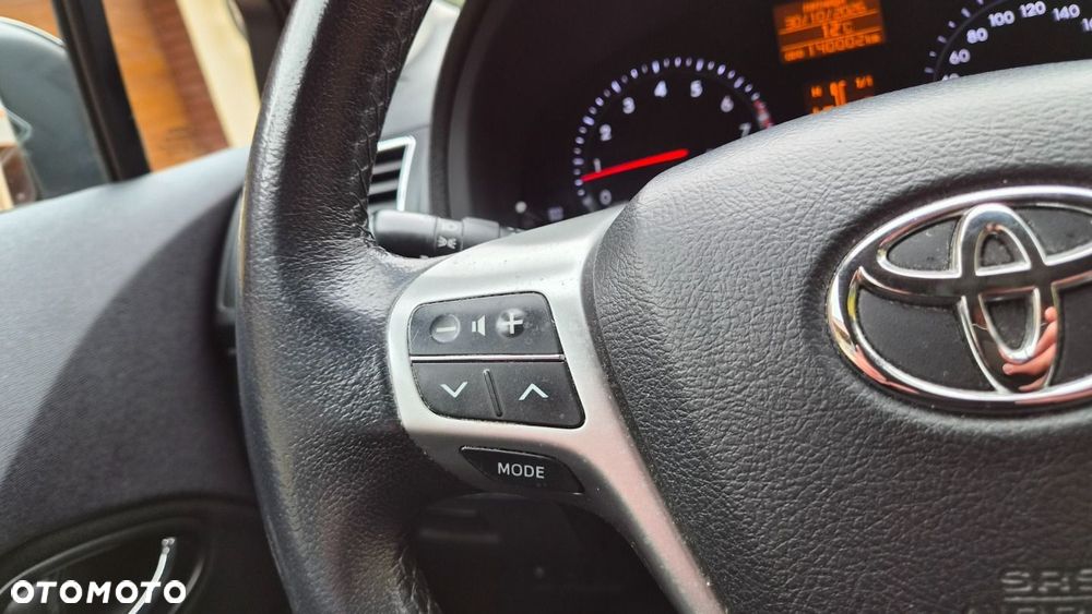 Toyota Avensis Touring Sports 1.8 Business Edition - 28