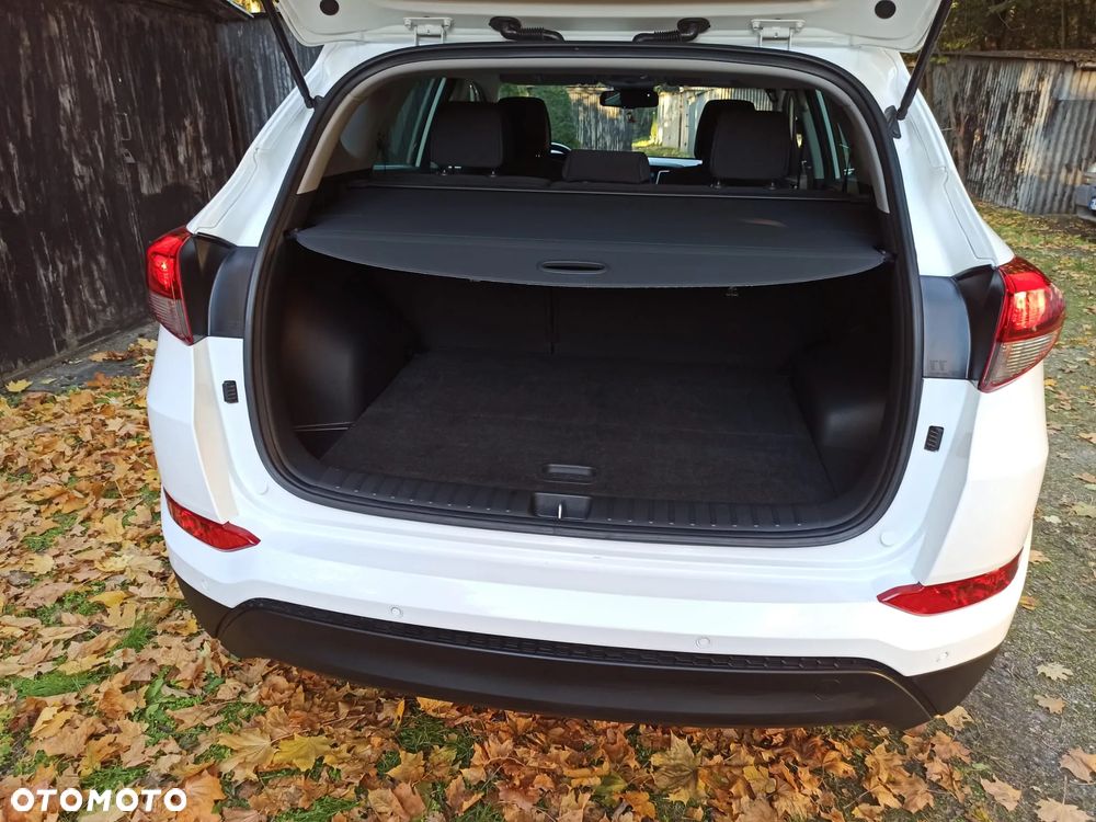 Hyundai Tucson blue 1.7 CRDi 2WD Advantage - 16