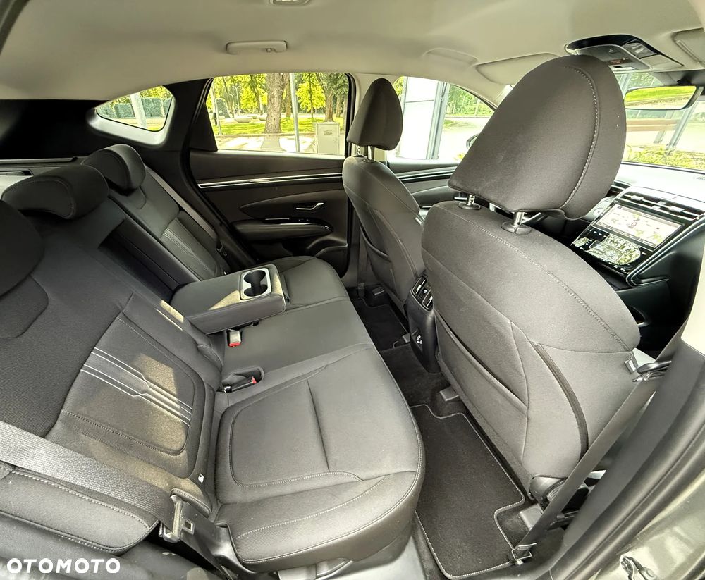 Hyundai Tucson 1.6 T-GDi HEV Executive 2WD - 23