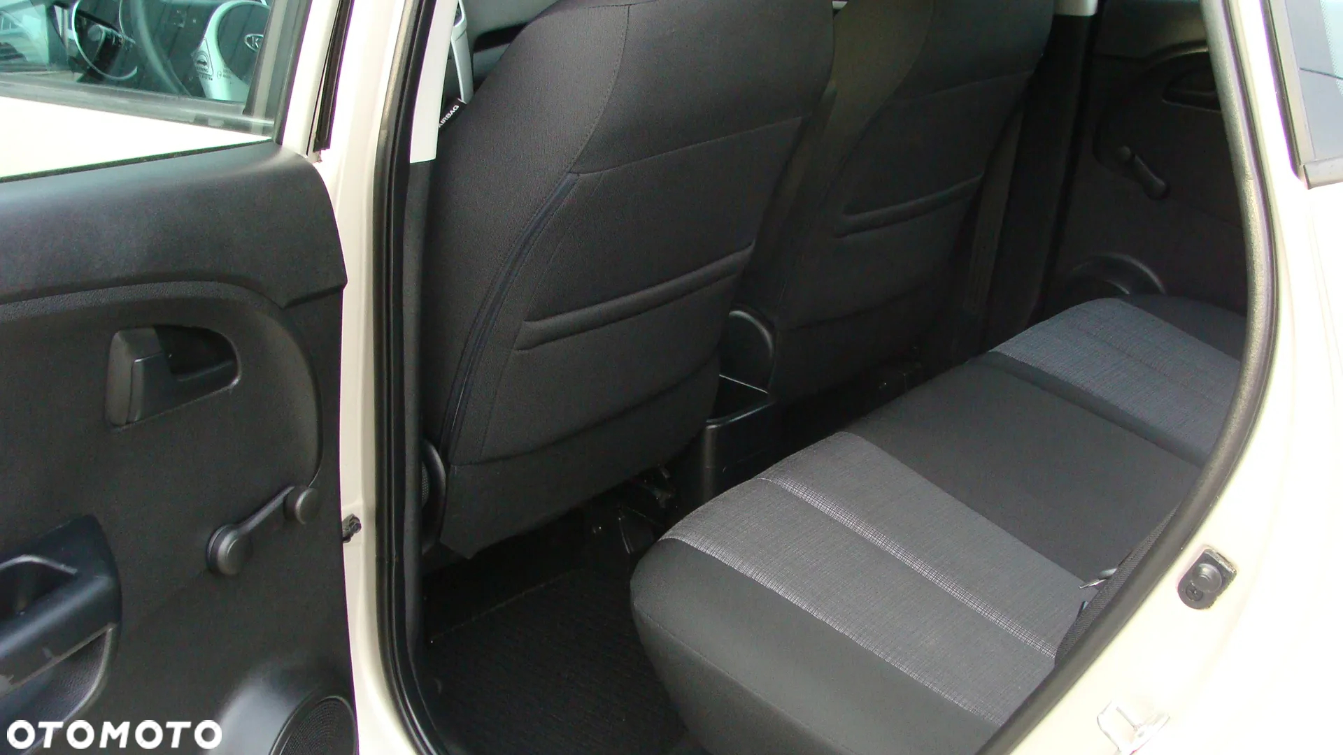 Kia Venga 1.4 Business Line - 7