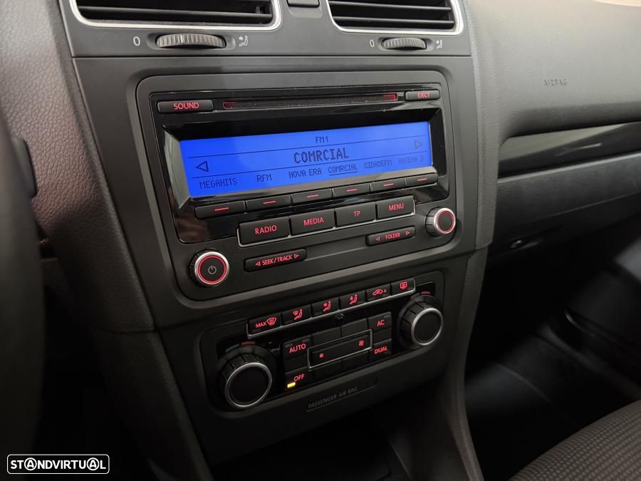VW Golf 2.0 TDi Confortline - 15