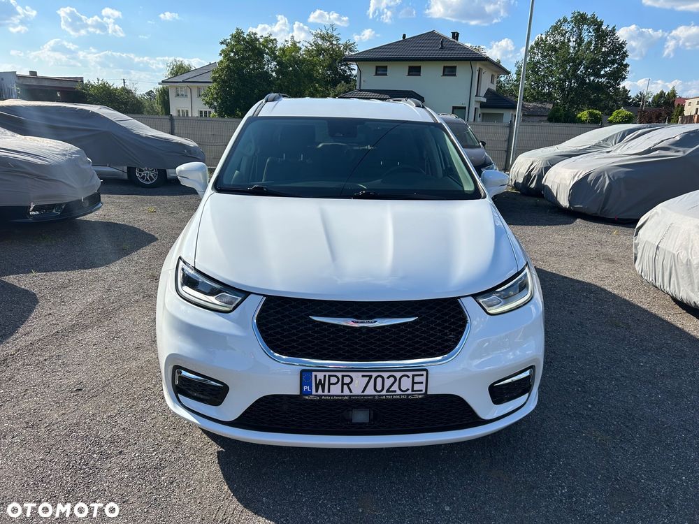 Chrysler Pacifica - 13