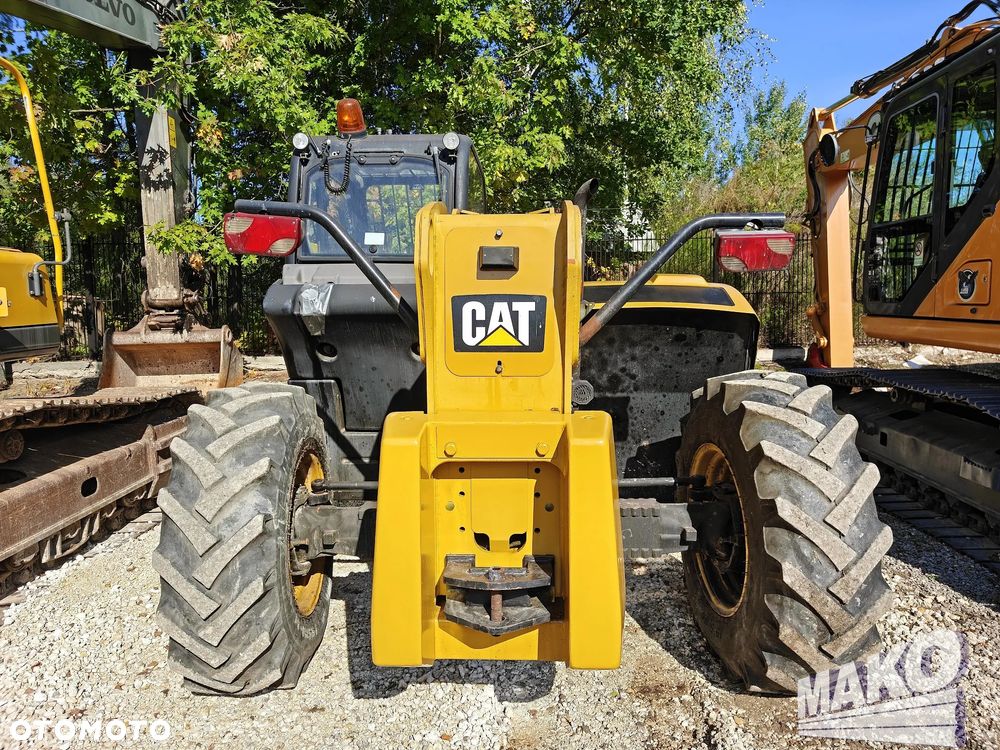 Caterpillar TH407 - 4