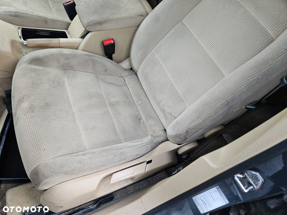 Fotel kierowcy lewy pasażera prawy kanapa VW Golf 5 V kombi 2009r - 4