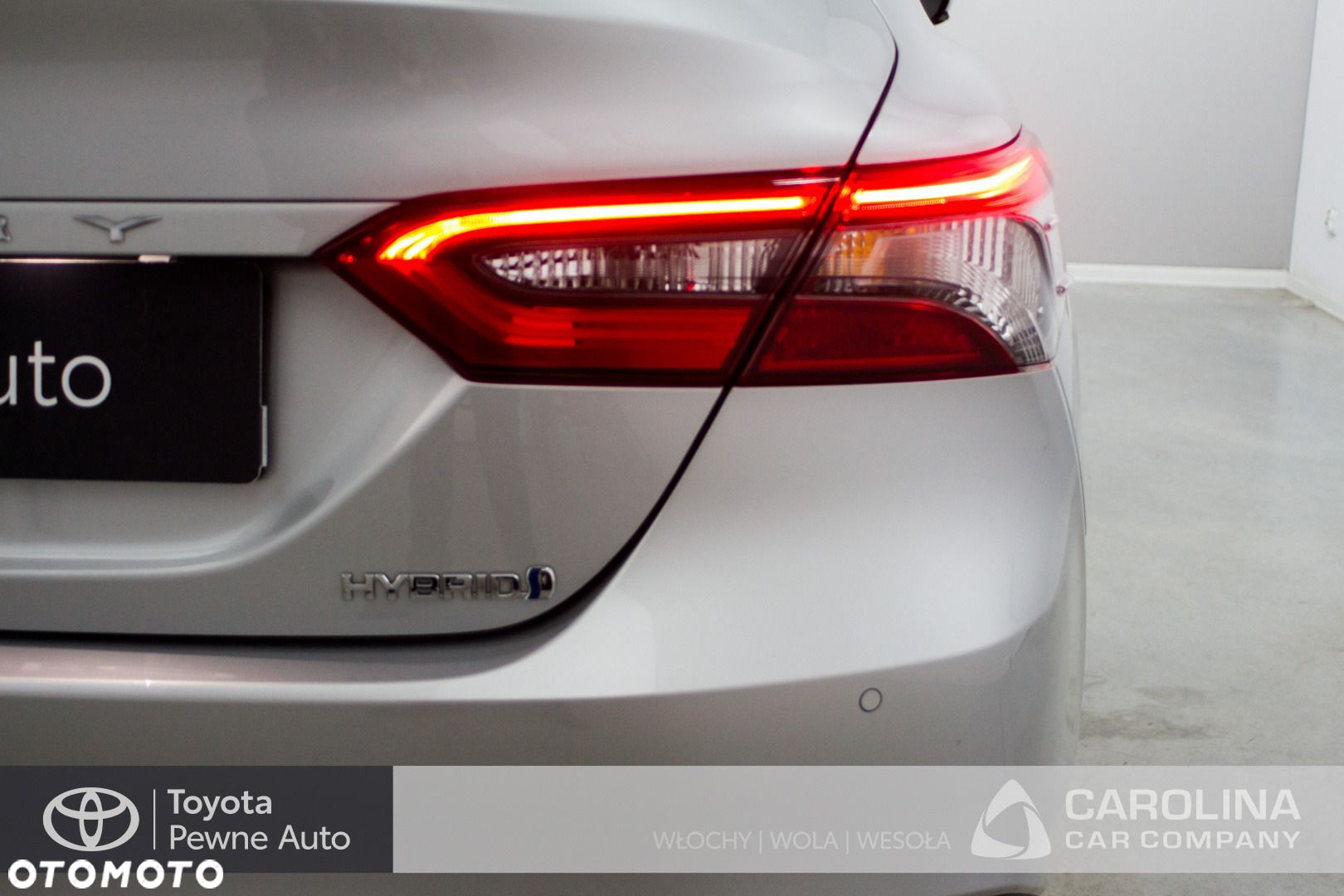 Toyota Camry - 16
