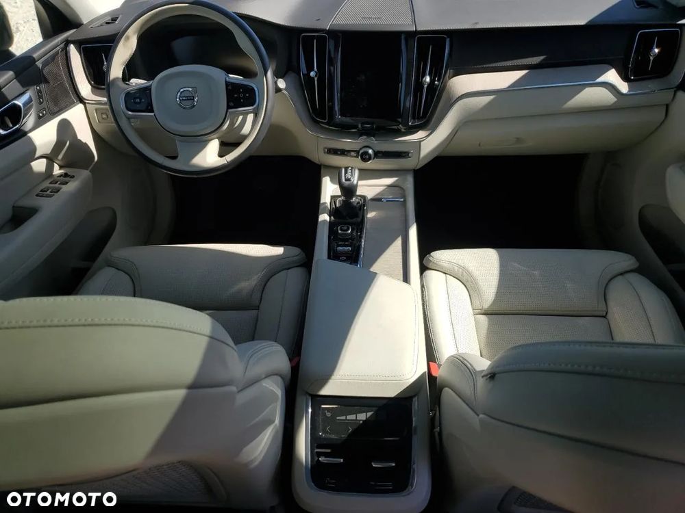 Volvo XC 60 - 7