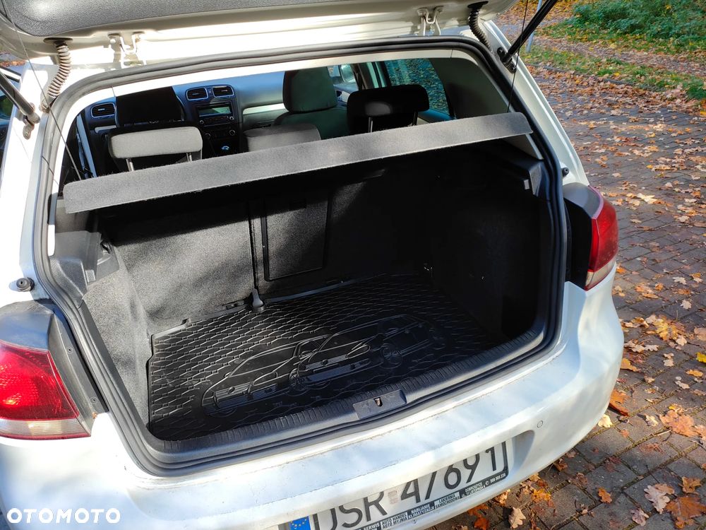 Volkswagen Golf VI 2.0 TDI Highline - 14