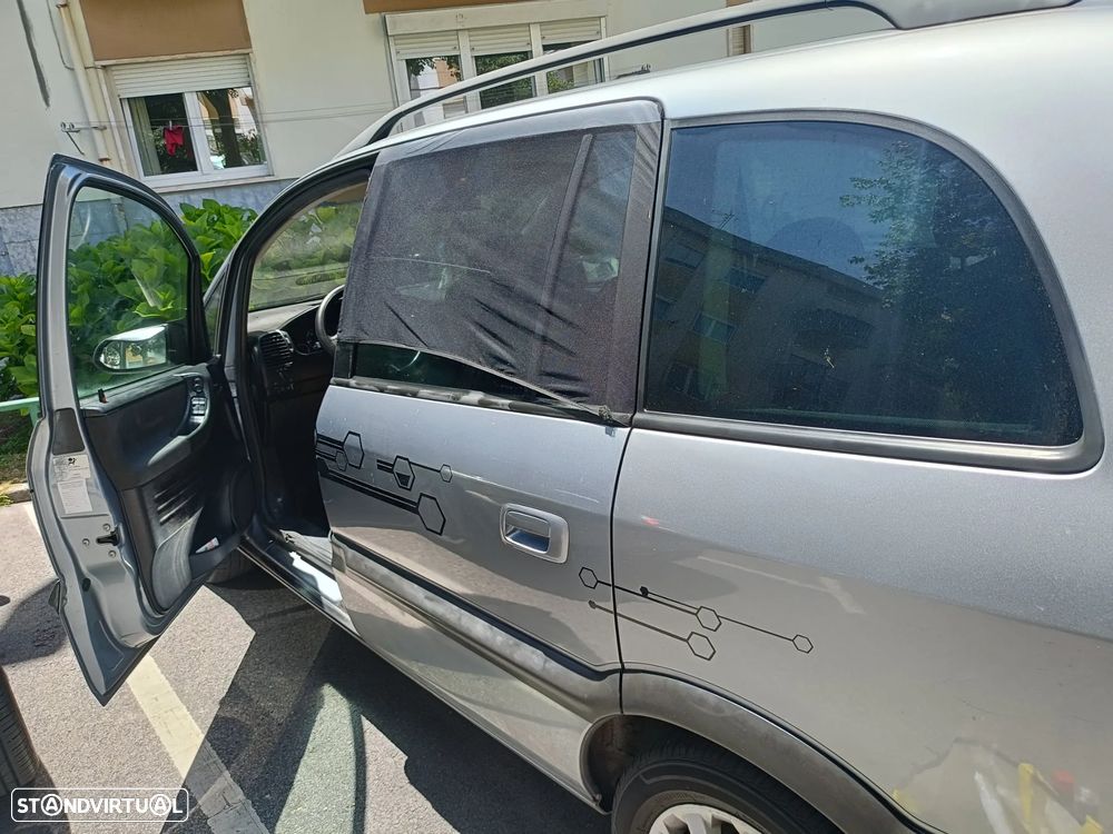 Opel Zafira - 4
