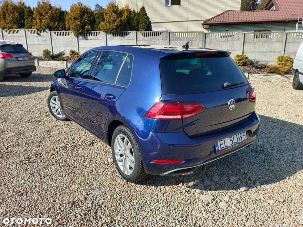 Volkswagen Golf - 9