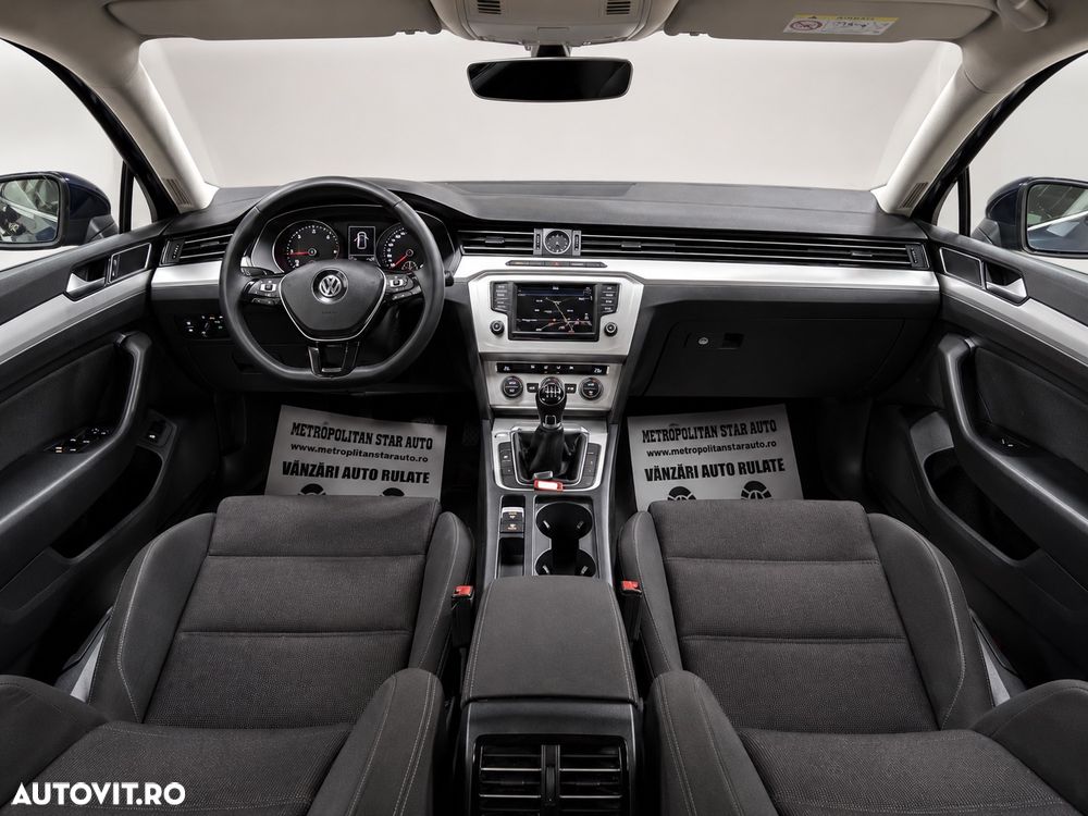 Volkswagen Passat 1.6 TDI Comfortline - 5
