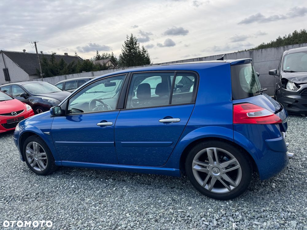 Renault Megane 2.0T Luxe Dynamique - 4