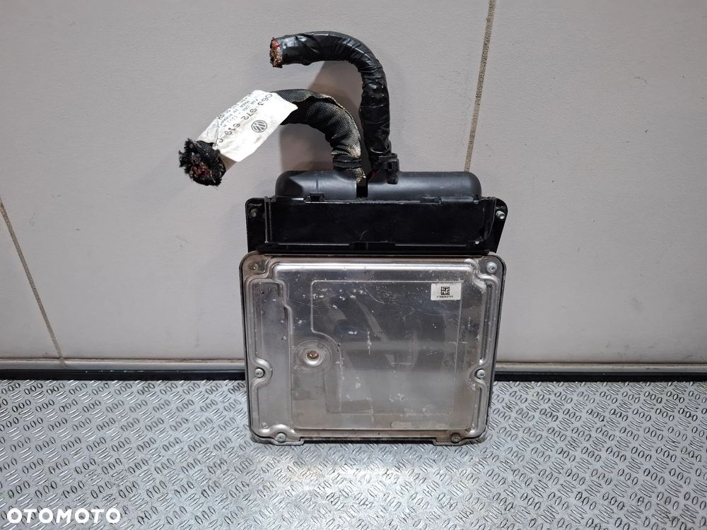 Komputer sterownik silnika Skoda Superb 1,8TFSI Rok 2014 nr 3T0907115N - 1