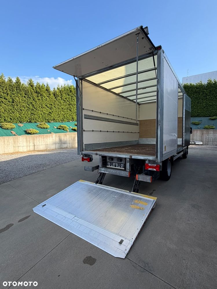 Iveco Daily 35C13 Kontener 8 Palet z windą Kontener meblowy - 8