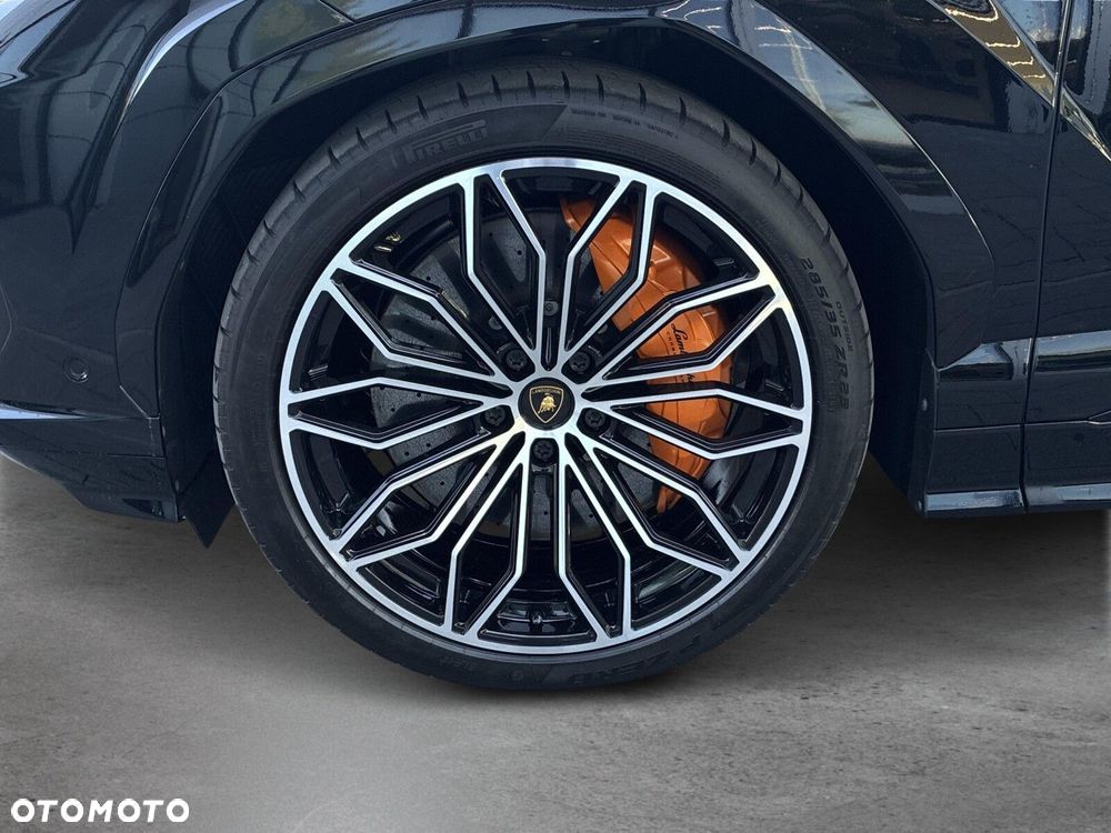 Lamborghini Urus - 26