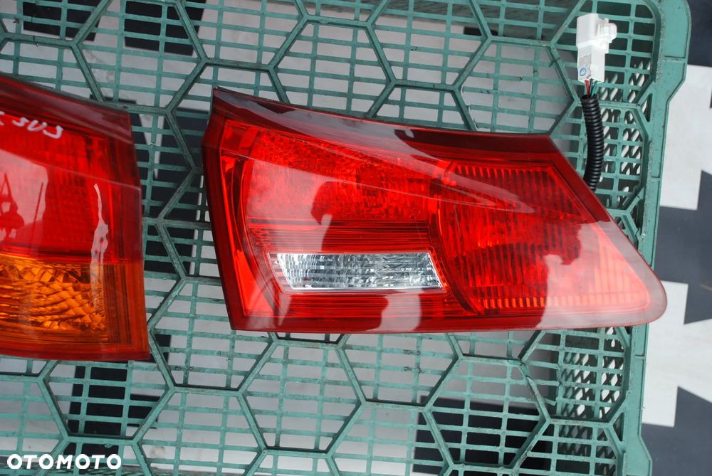 lexus IS II lampa tył lewa WYSYŁKA - 2