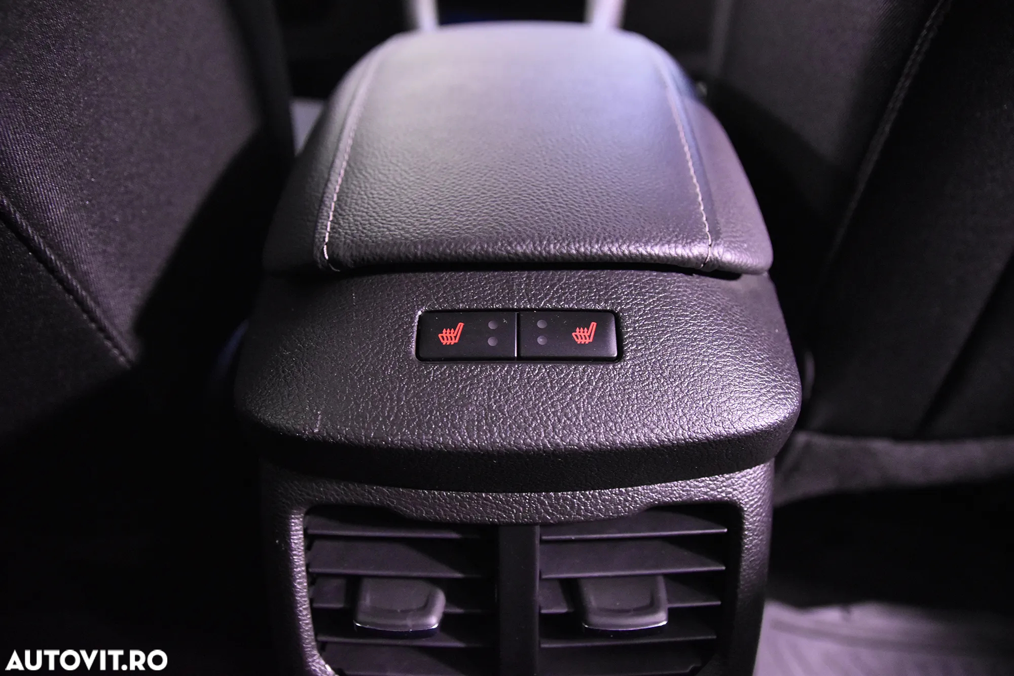 Ford Mondeo - 23