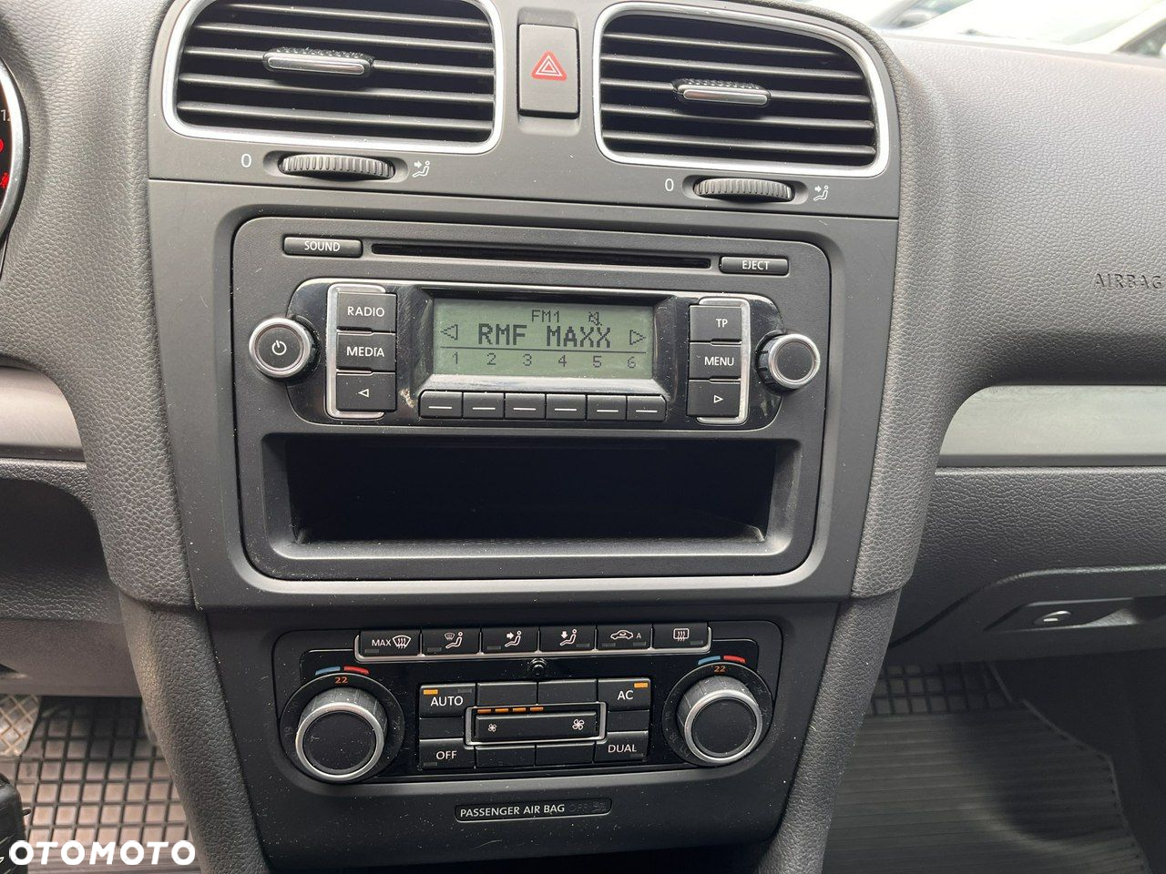 Volkswagen Golf - 15