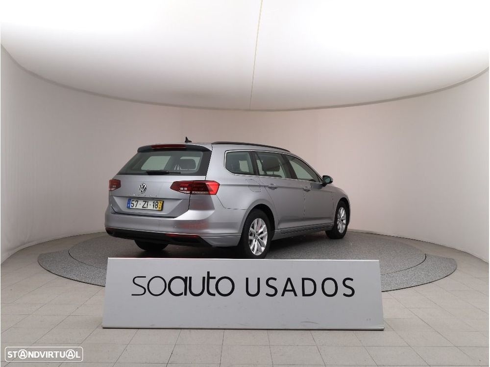 VW Passat Variant 1.6 TDI Business DSG - 7