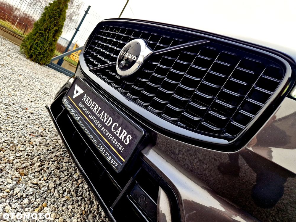 Volvo XC 60 B4 D Plus Dark - 27