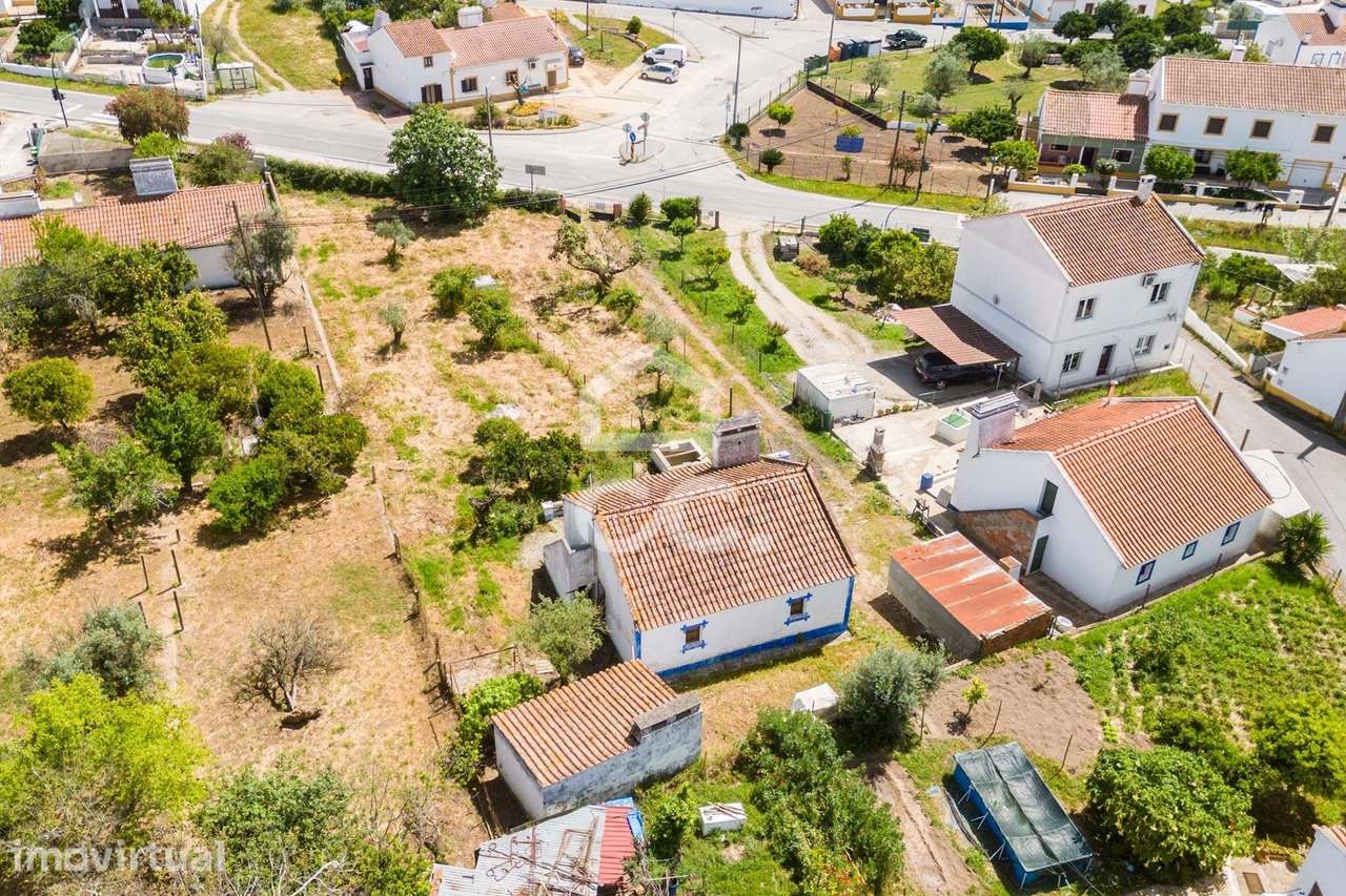 Moradia Térrea e Anexo em terreno de  1218 m2 | São Sebastião da Giest - Grande imagem: 3/39
