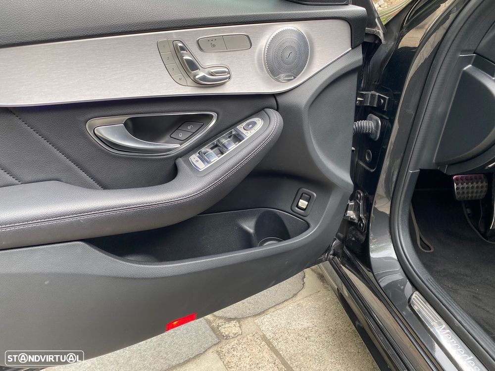 Mercedes-Benz C 300 de AMG Line - 28