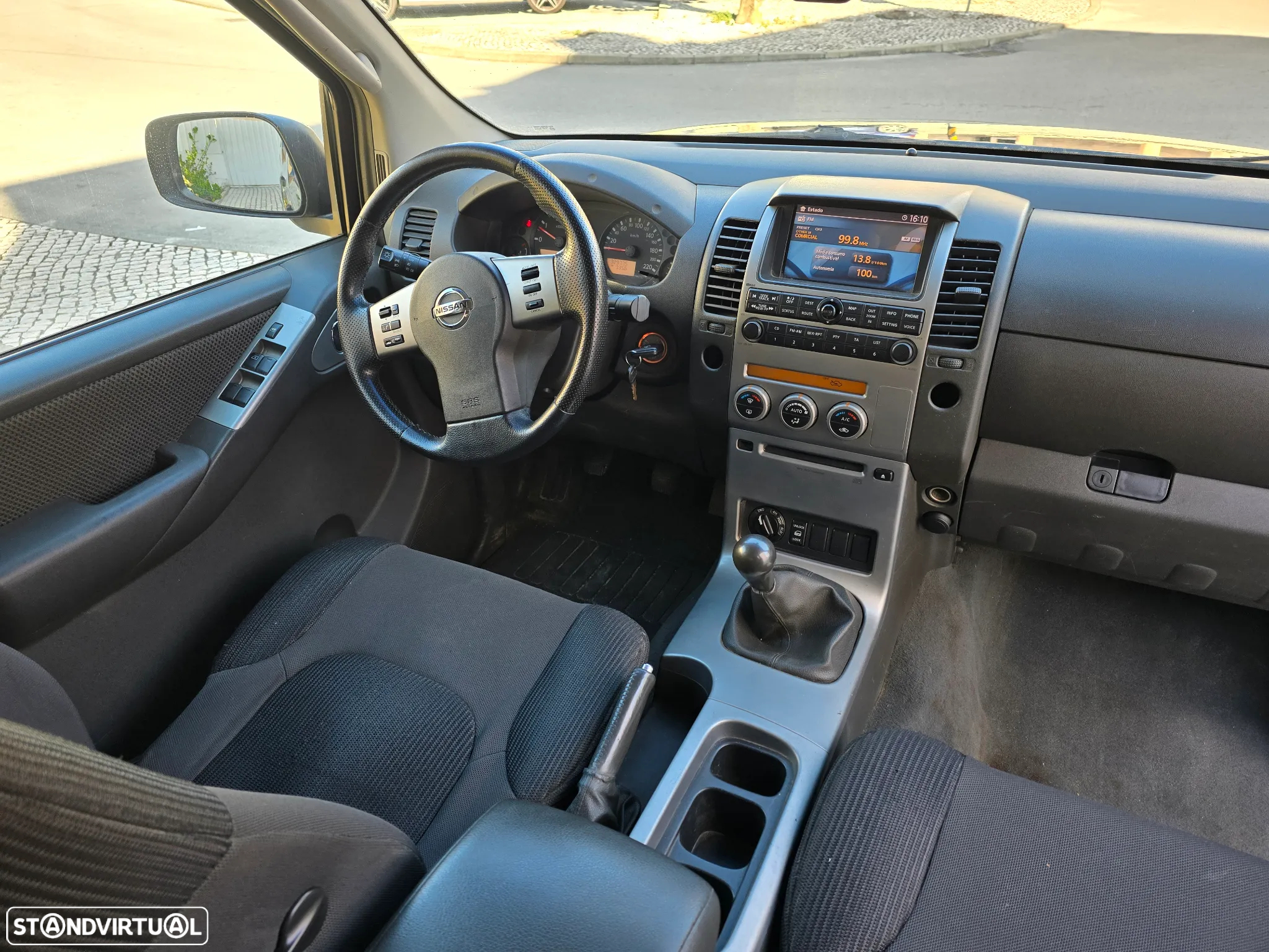 Nissan Navara 2.5 dCi CD LE Premium - 6
