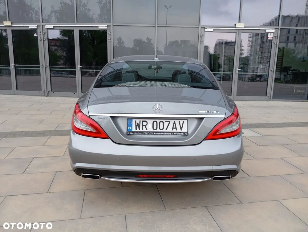 Mercedes-Benz CLS - 6