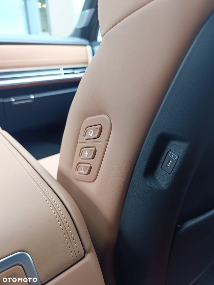 Hyundai Santa Fe 1.6 T-GDI HEV Calligraphy 4WD 7os - 11