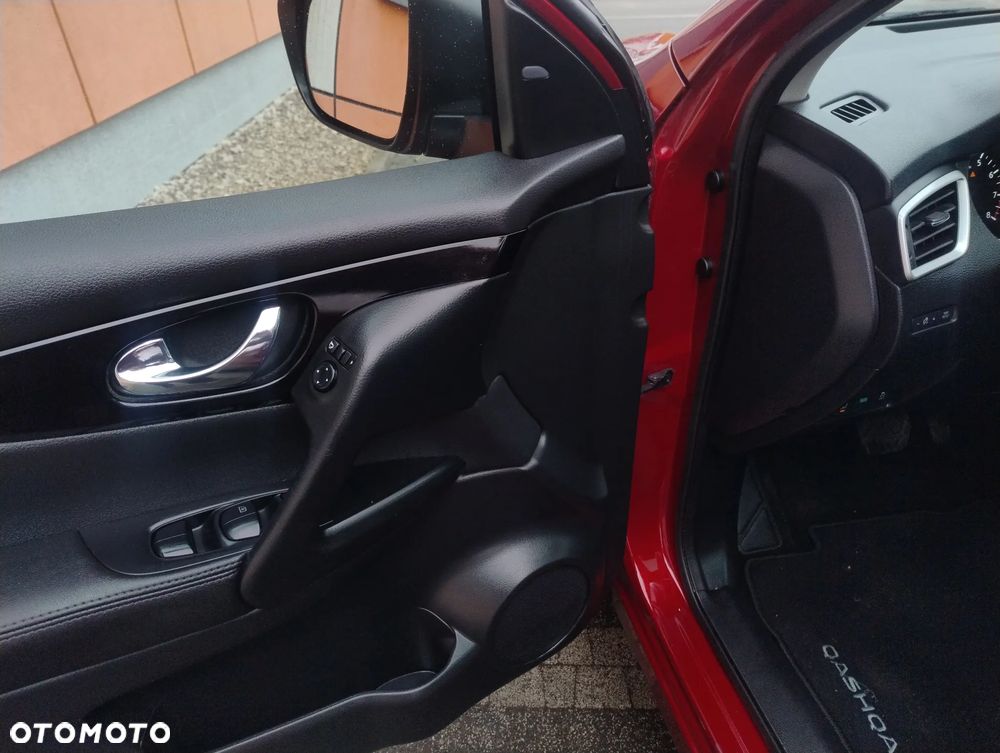 Nissan Qashqai 1.2 DIG-T Tekna Xtronic - 17