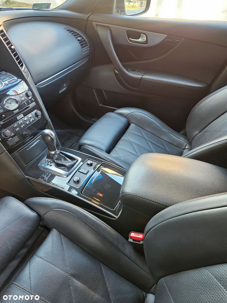 Infiniti QX70 3.0d S Premium - 15
